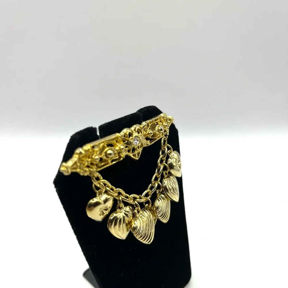 Gold Heart Charm Bar Brooch - Elegant Women’s Jewelry Hearts love - Picture 3 of 12